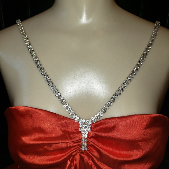 Nox - Picture 2 of 4